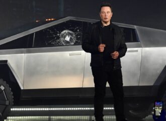 Britanicii furioși pe Elon Musk au acum voie să distrugă o Tesla Britanicii furioși pe Elon Musk au acum voie să distrugă o Tesla