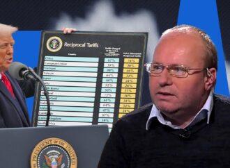 „E un fel de pușcă întoarsă invers cu care administrația Trump crede că trage în lumea întreagă” „E un fel de pușcă întoarsă invers cu care administrația Trump crede că trage în lumea întreagă”