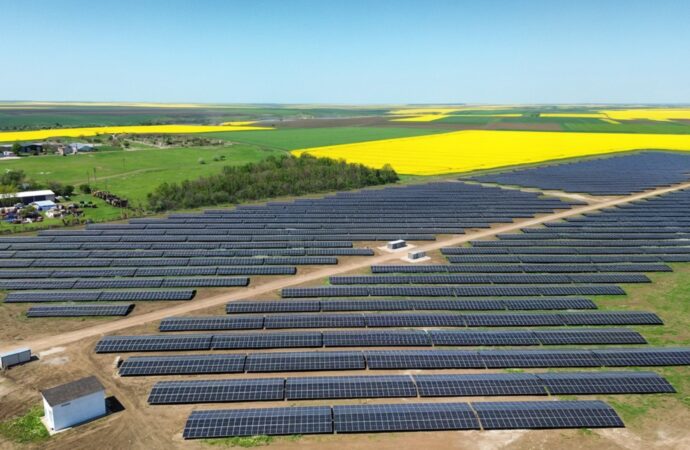 Sebastian Burduja anunță finalizarea parcului fotovoltaic „Da Vinci New Project”. „Încă 23MW pentru energia și independența României” Sebastian Burduja anunță finalizarea parcului fotovoltaic „Da Vinci New Project”. „Încă 23MW pentru energia și independența României”
