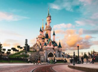 Disney deschide un nou parc tematic într-o destinație turistică în plină expansiune Disney deschide un nou parc tematic într-o destinație turistică în plină expansiune