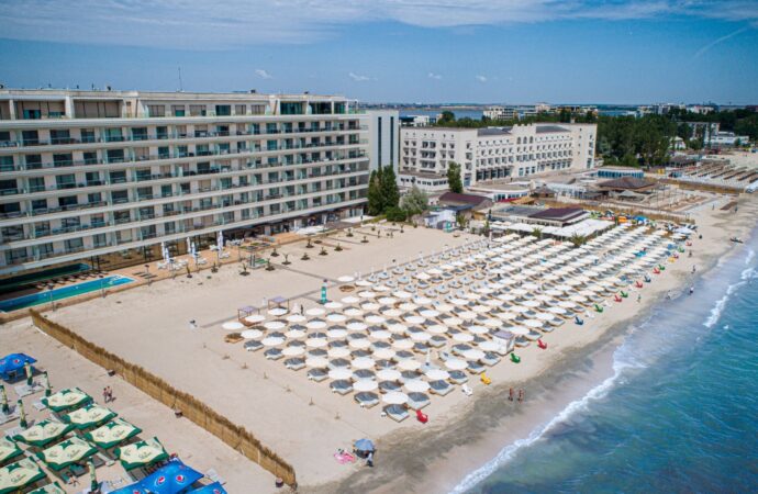 Cât plătesc românii pe vacanțele în țară: în iunie, cea mai ieftină cazare costă 444 lei pe noapte Cât plătesc românii pe vacanțele în țară: în iunie, cea mai ieftină cazare costă 444 lei pe noapte
