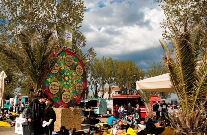 Festival Du Bonheur aduce distracția pe plaja din Mamaia Nord Festival Du Bonheur aduce distracția pe plaja din Mamaia Nord