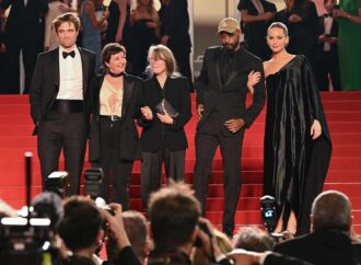 Filmul „Die My Love” a primit ovații de nouă minute la Cannes