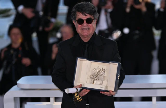 Dizidentul iranian Jafar Panahi a câștigat Palme d’Or Dizidentul iranian Jafar Panahi a câștigat Palme d’Or