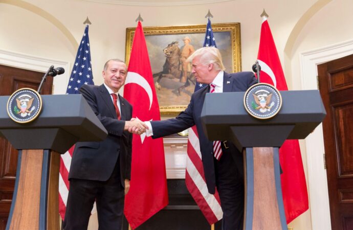Donald Trump anunță discuții ”productive” cu Recep Erdogan /Statele Unite și Turcia vor avansarea relațiilor bilaterale Donald Trump anunță discuții ”productive” cu Recep Erdogan /Statele Unite și Turcia vor avansarea relațiilor bilaterale