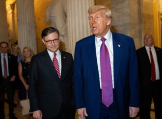 Trump pledează pentru „unitatea” republicanilor, în efortul adoptării proiectului FISCAL, dar întâmpină rezistență în Camera Reprezentanților Trump pledează pentru „unitatea” republicanilor, în efortul adoptării proiectului FISCAL, dar întâmpină rezistență în Camera Reprezentanților