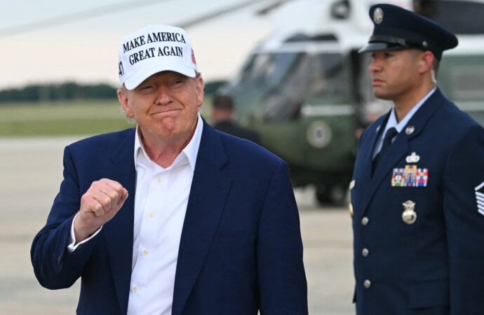 Donald Trump anunță amânarea taxelor vamale de 50% asupra produselor din UE până la 9 iulie Donald Trump anunță amânarea taxelor vamale de 50% asupra produselor din UE până la 9 iulie