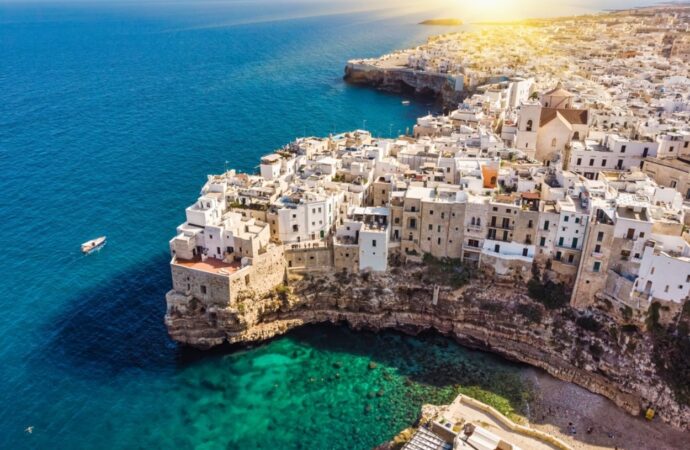 Vacanțele în Italia devin un lux. Care sunt costurile pentru o familie cu doi copii Vacanțele în Italia devin un lux. Care sunt costurile pentru o familie cu doi copii
