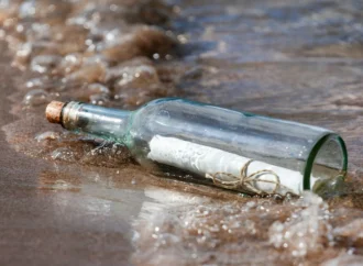 Scrisoarea unei eleve scoțiene face o călătorie de 31 de ani Scrisoarea unei eleve scoțiene face o călătorie de 31 de ani
