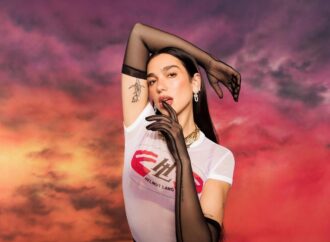 Dua Lipa se întoarce la Londra în această săptămână