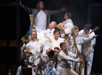 „Jesus Christ Superstar” vine la București „Jesus Christ Superstar” vine la București