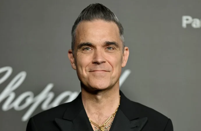 Robbie Williams a fost numit ambasador muzical al FIFA Robbie Williams a fost numit ambasador muzical al FIFA