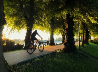 Evadare pe două roți. Trasee de cicloturism lângă București, în locuri unde natura și istoria fac casă bună Evadare pe două roți. Trasee de cicloturism lângă București, în locuri unde natura și istoria fac casă bună