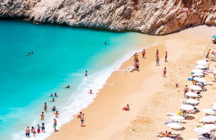 Vacanță de coșmar la 5 stele. Pățania unei turiste românce a stârnit scandal pe internet: „Nu mai poți face nimic” Vacanță de coșmar la 5 stele. Pățania unei turiste românce a stârnit scandal pe internet: „Nu mai poți face nimic”