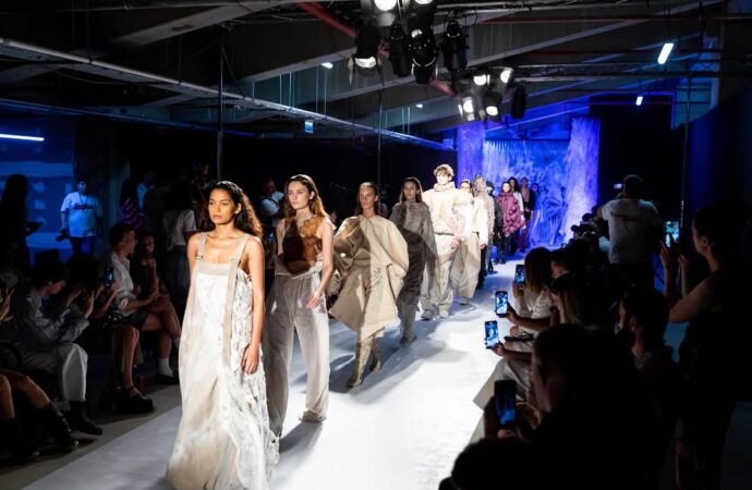Ce vezi la Feeric Fashion Week? Ce vezi la Feeric Fashion Week?