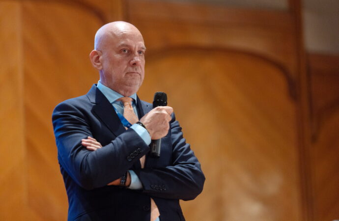 BNS acuză un „atac periculos” al Curții Constituționale asupra drepturilor angajaților din sistemul public. Dumitru Costin: „Este inacceptabil”