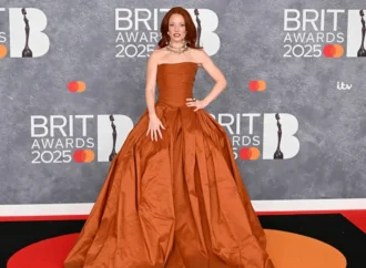 Jess Glynne critică Casa Albă pentru utilizarea „Jet2 Holiday”