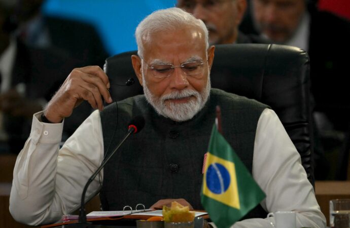 India analizează „implicațiile” deciziei lui Trump de aplicare a tarifelor vamale /New Delhi vrea un „acord echilibrat” India analizează „implicațiile” deciziei lui Trump de aplicare a tarifelor vamale /New Delhi vrea un „acord echilibrat”