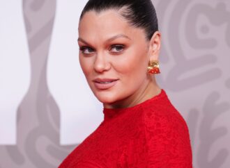 Jessie J și-a anulat toate concertele din cauza cancerului