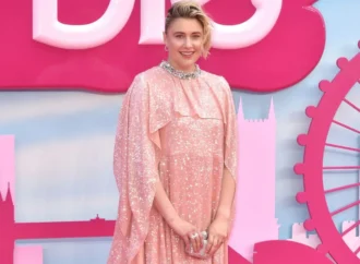 Greta Gerwig începe filmările pentru adaptarea cărții Narnia Greta Gerwig începe filmările pentru adaptarea cărții Narnia