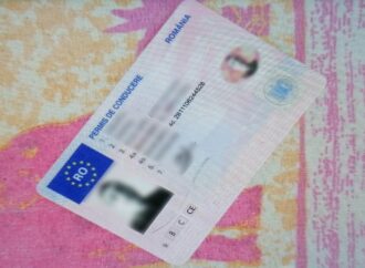 ȘOFERII ar putea rămâne fără permisul de conducere, dacă nu își achită amenzile la timp. Care sunt noile modificări anunțate de Ministerul Dezvoltării