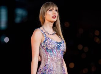 Taylor Swift anunță lansarea noului album „The Life of a Showgirl” Taylor Swift anunță lansarea noului album „The Life of a Showgirl”