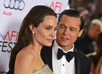 Angelia Jolie vinde casa din Los Angeles și se mută în străinătate Angelia Jolie vinde casa din Los Angeles și se mută în străinătate