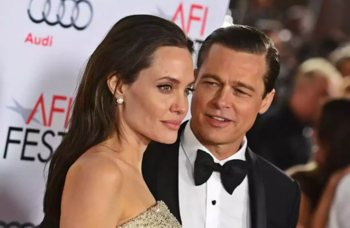 Angelia Jolie vinde casa din Los Angeles și se mută în străinătate