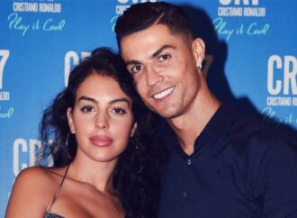 Cristiano Ronaldo a cerut-o în căsătorie