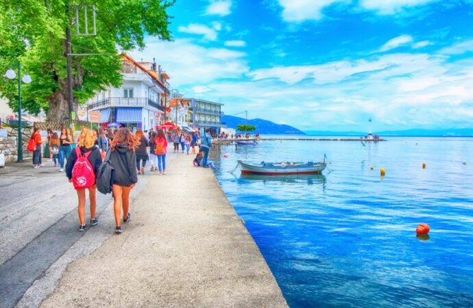 Pericolul nebănuit care îi paște pe românii care își fac vacanța în Grecia. „Știu pe cineva care a murit din cauza asta”