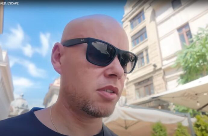 Un cunoscut vlogger englez consideră că britanicii o duc mult mai rău decât românii: „E pur și simplu relaxare, frate. Toată lumea e relaxată” Un cunoscut vlogger englez consideră că britanicii o duc mult mai rău decât românii: „E pur și simplu relaxare, frate. Toată lumea e relaxată”