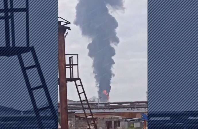 Două rafinării din Rusia au fost atacate de drone ucrainene. Autoritățile: „Analizăm amploarea pagubelor”