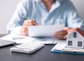 Lege nouă pentru creditele de consum. Dispare executare silită a contractelor cesionate, restricții pentru creditori și recuperatori