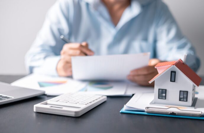 Lege nouă pentru creditele de consum. Dispare executare silită a contractelor cesionate, restricții pentru creditori și recuperatori