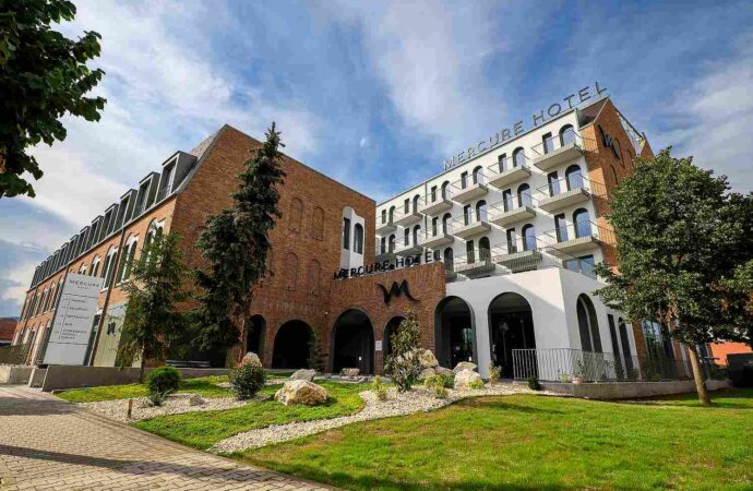 Viceprimar Alba Iulia: ”Hotel Mercure, cea mai importantă investiție în turism realizată în Alba Iulia după Revoluție” Viceprimar Alba Iulia: ”Hotel Mercure, cea mai importantă investiție în turism realizată în Alba Iulia după Revoluție”