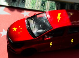 Piața globală a ajuns inundată de mașinile chinezești care nu se pot vinde în China Piața globală a ajuns inundată de mașinile chinezești care nu se pot vinde în China