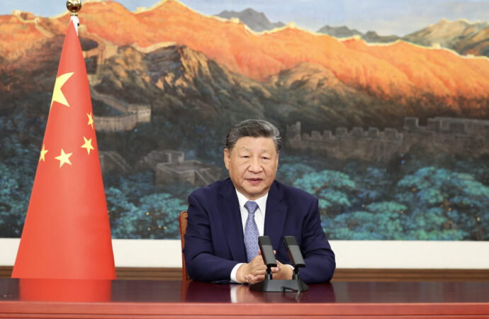 Scăderea investițiilor în China duce la cele mai slabe vânzări cu amănuntul din ultimii trei ani. Reacția furioasă a lui Xi Jinping