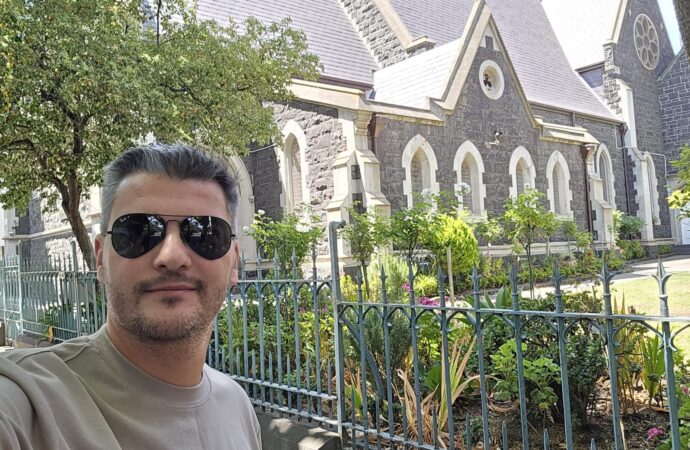 O bucată de România, descoperită la Capătul Lumii. Experiența emoționantă a unui grup de turiști români în Melbourne, Australia O bucată de România, descoperită la Capătul Lumii. Experiența emoționantă a unui grup de turiști români în Melbourne, Australia