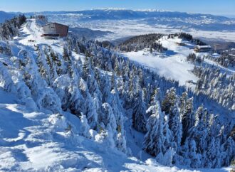 Unde mergem în vacanța de schi. 10 destinații de vis din România la nivelul Alpilor austrieci