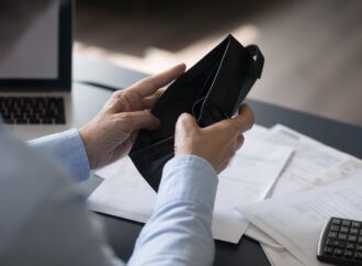 Enigmă. România nu a mai trimis datele despre șomajul tinerilor la Eurostat în ultimele 3 luni. La ultima raportare un sfert din tinerii români erau șomeri, cea mai mare rată din UE Enigmă. România nu a mai trimis datele despre șomajul tinerilor la Eurostat în ultimele 3 luni. La ultima raportare un sfert din tinerii români erau șomeri, cea mai mare rată din UE