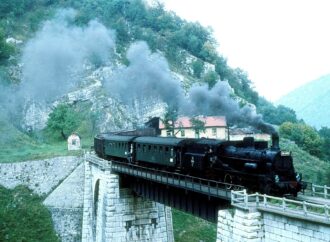Cum au fost construite primele tuneluri feroviare din România. Munții Banatului, străpunși de căile ferate pentru cărbune și fier Cum au fost construite primele tuneluri feroviare din România. Munții Banatului, străpunși de căile ferate pentru cărbune și fier