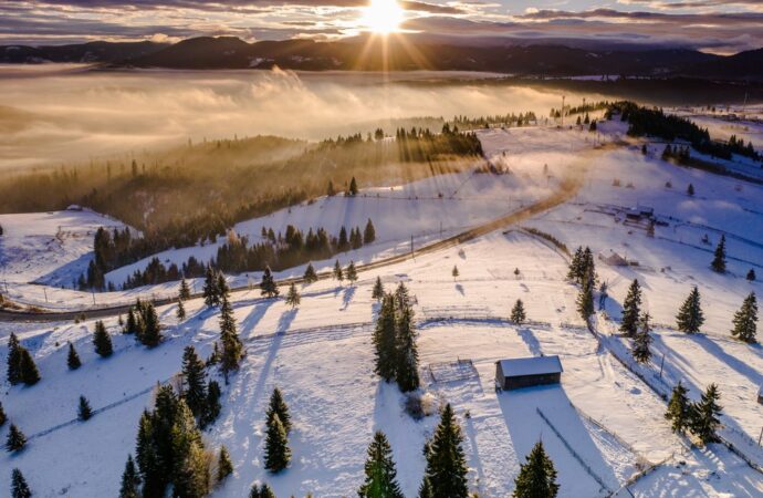 Locurile de vis unde să-ți petreci Paștele în 2026. Destinațiile de basm din România unde tradiția se împletește cu frumusețea naturii Locurile de vis unde să-ți petreci Paștele în 2026. Destinațiile de basm din România unde tradiția se împletește cu frumusețea naturii