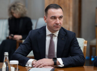 „Dacă va depăși barilul 110-120 dolari, s-ar putea să ajungem și la pragul psihologic de 10 lei”