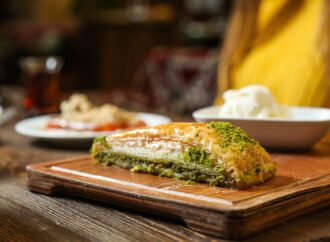 Orașul din Turcia unde fisticul este „aur verde”. Gaziantep, patria baklavalei și capitala gastronomiei turcești