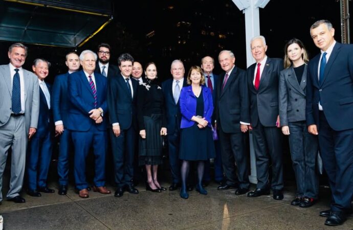 Alianța îl întâmpină pe președintele Nicușor Dan la New York, înaintea Adunării Generale a Organizației Națiunilor Unite Alianța îl întâmpină pe președintele Nicușor Dan la New York, înaintea Adunării Generale a Organizației Națiunilor Unite